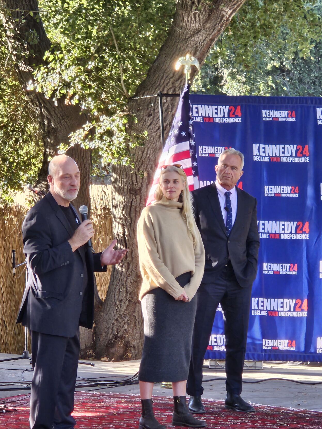 RFK Jr. stumps in Ojai ‘It is possible to limit corporate influence