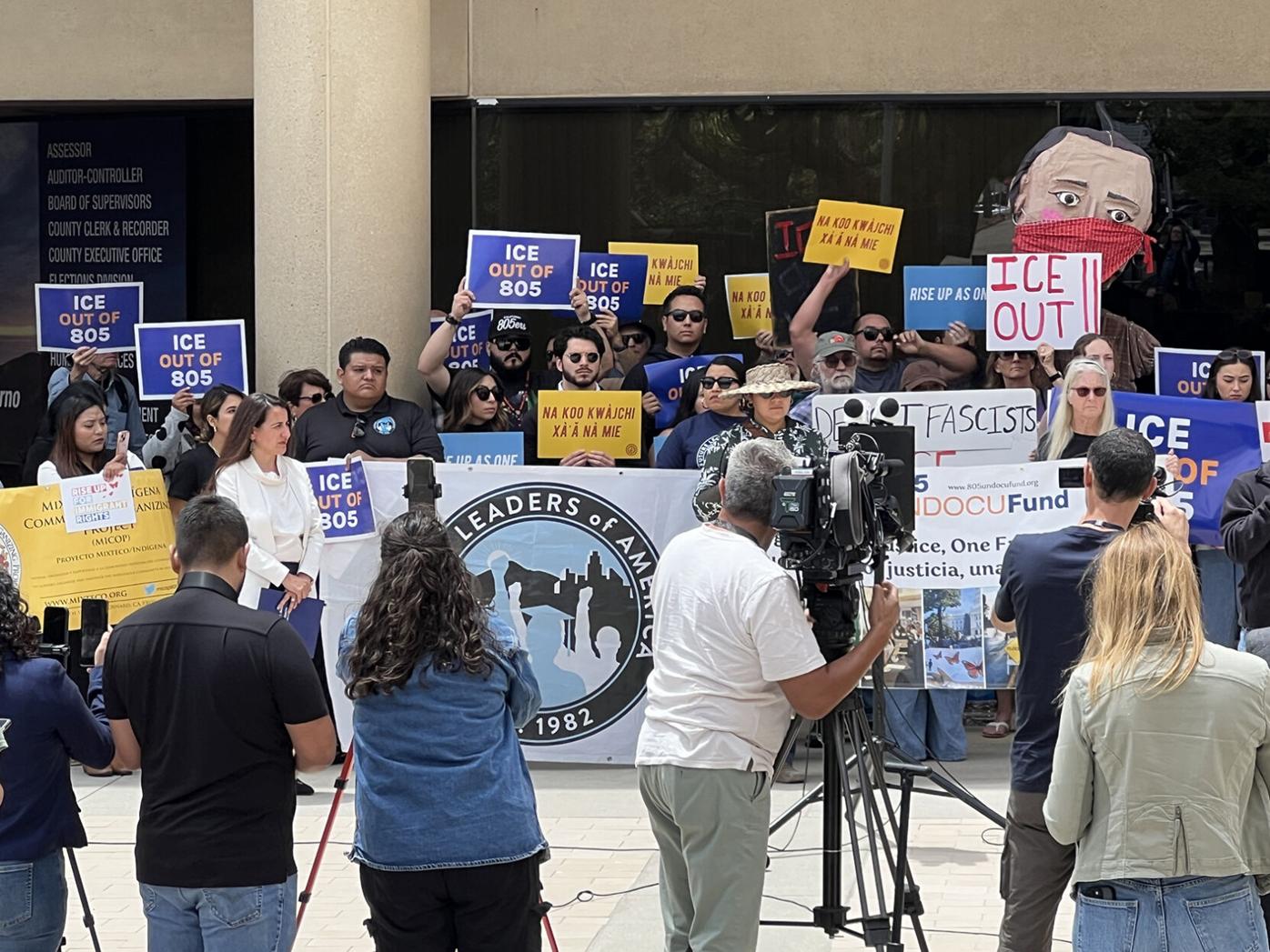 Coalitions unite, speak out against ICE raids in Ventura County | County |  ojaivalleynews.com