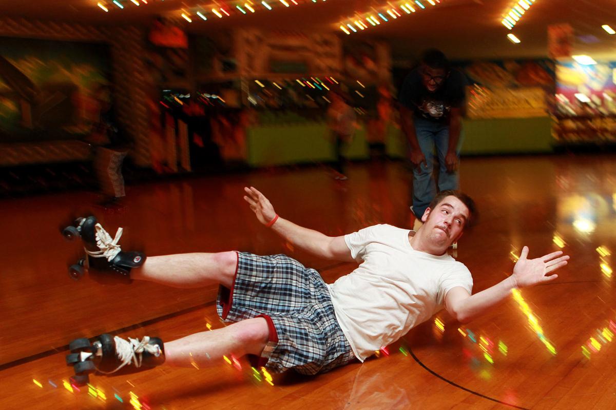 Omaha's SkateDaze roller-skating rink will close in March | Local News