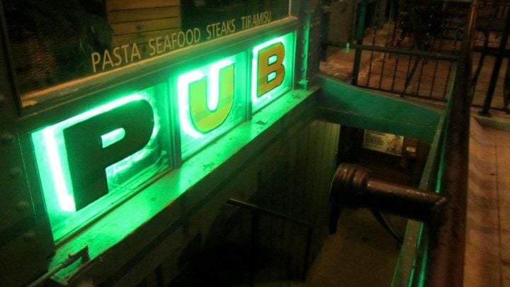 Dubliner Pub | Irish Bar | The Dub | Omaha | Inside