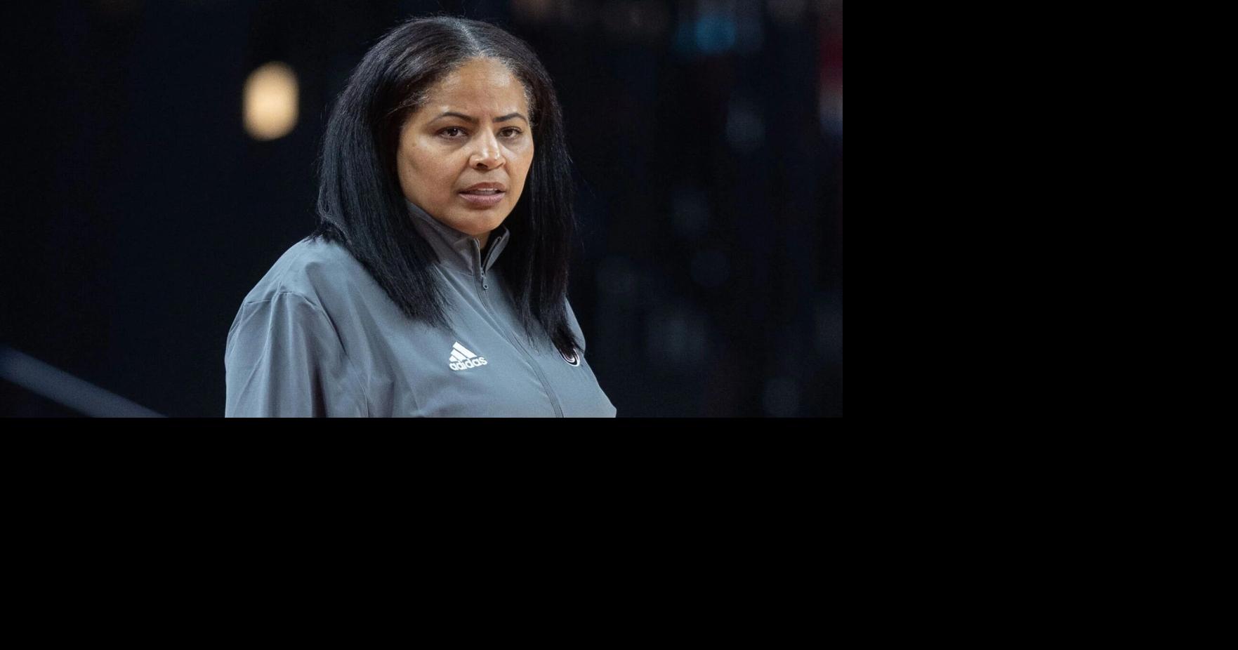 Omaha fires women's basketball coach Carrie Banks