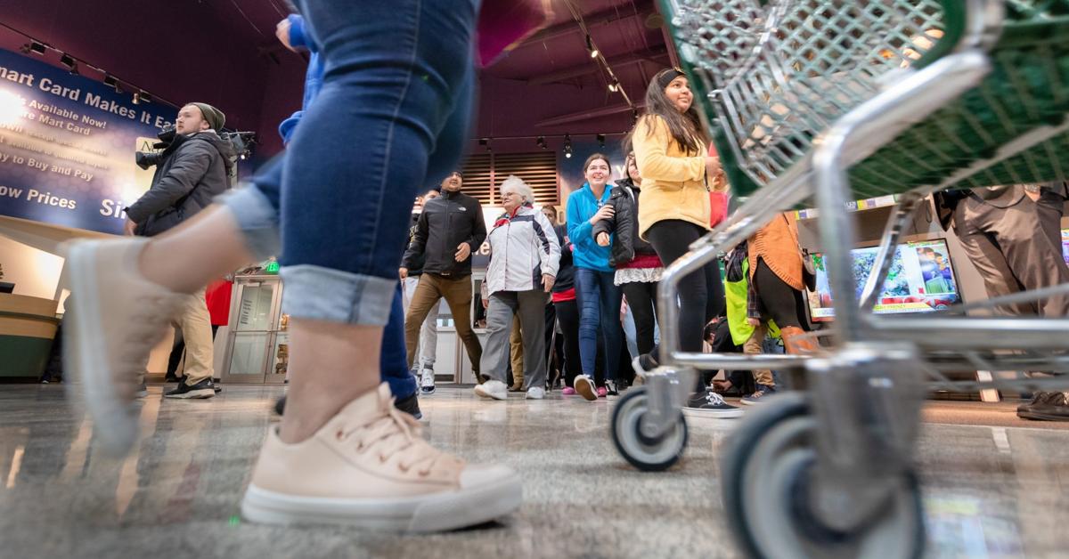 A Shopper S Guide To Black Friday Plus Gift Ideas For Everyone On Your List Sponsored Features Omaha Com