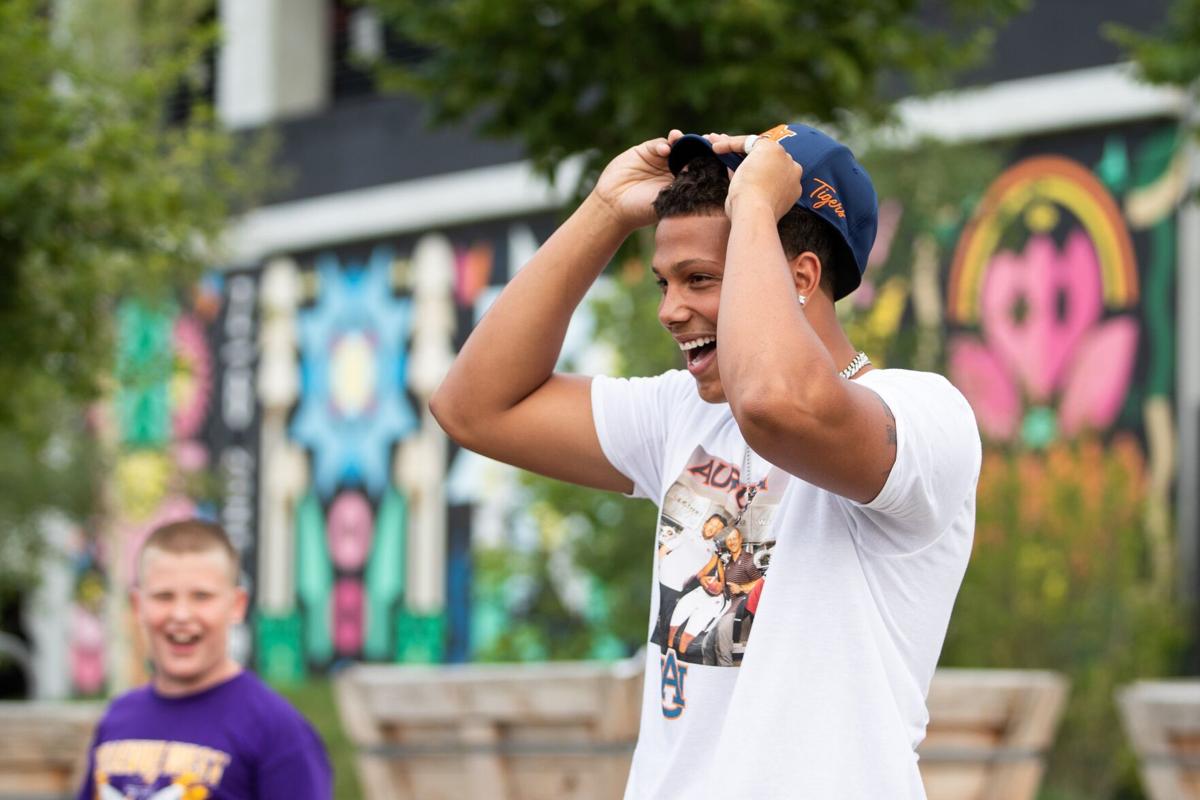 Bellevue West's Micah Riley-Ducker commits to Auburn