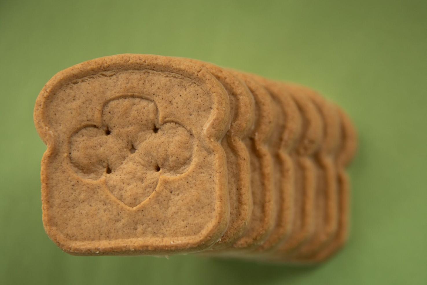 Bye, bye, ThanksALots. Hello, to the new Girl Scout's French toast cookie