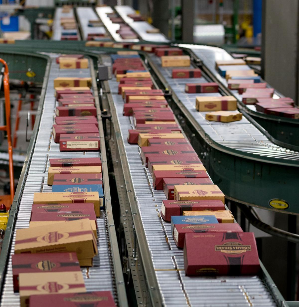 Holiday Hiring As More Customers Buy Online Seasonal Jobs Are Likely To Shift Money Omaha Com Holiday Hiring As More Customers Buy Online Seasonal Jobs Are Likely To Shift Money Omaha Com