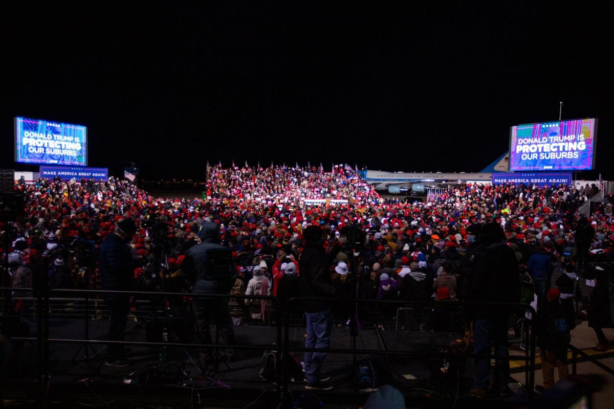 Thousands Attend President Trump S Rally In Omaha Politics Government Omaha Com
