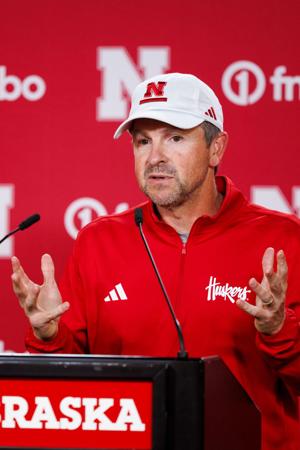 082526-owh-spo-huskerfb-nf-06.JPG