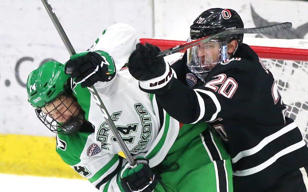 Men's North Dakota Fighting Hawks Green Replica Hockey Jersey