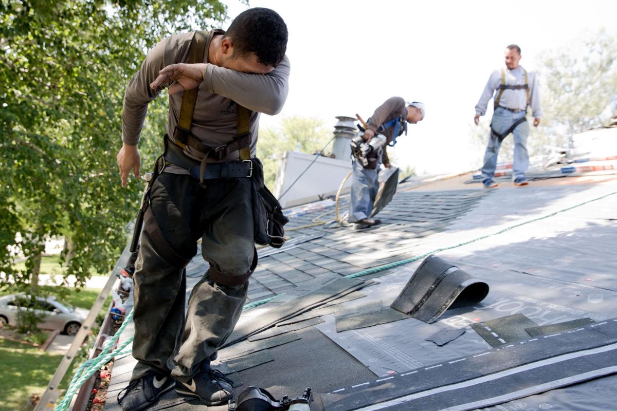 You Re Fighting The Heat So Much Outdoor Workers Contend With Punishing Conditions Focus On Rest And Hydration Weather Omaha Com