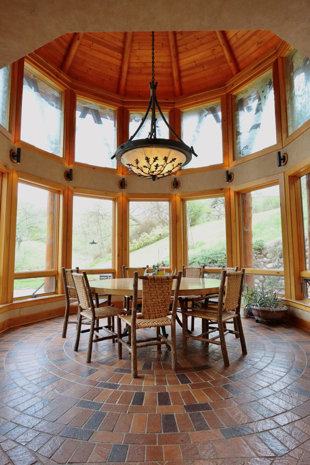 Breakfast-nook_4432B.jpg