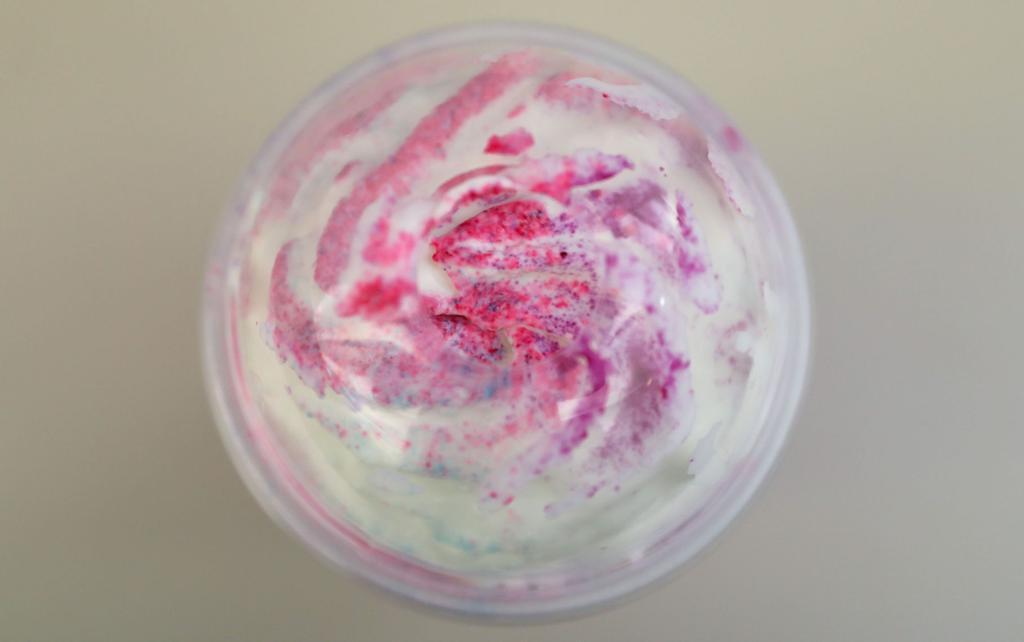 Drinking A Starbucks Unicorn Frappuccino Is Like Eating 6 Krispy