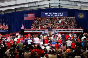 100526-owh-new-potusvisit-nf-51-2-