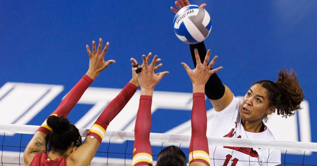 „Sie schlägt ganz schön hart!“ Teraya Sigler, Volleyballspielerin der ...
