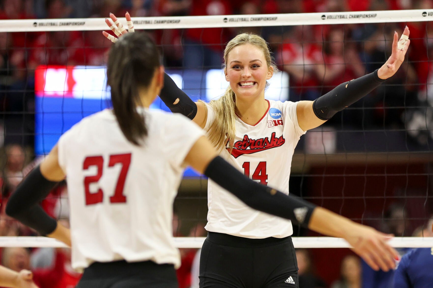 Live: Nebraska Volleyball Vs. GT In NCAA Tournament