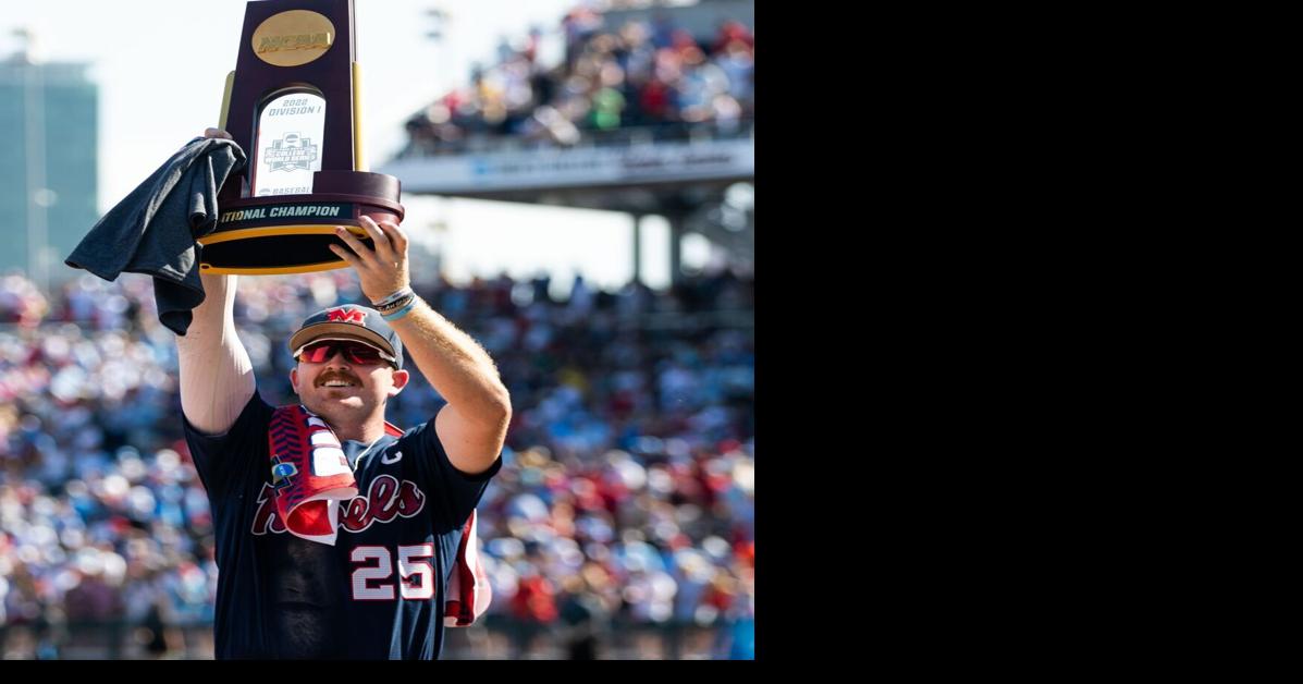 Vanderbilt beats Virginia 3-2 to win College World Series, 1st