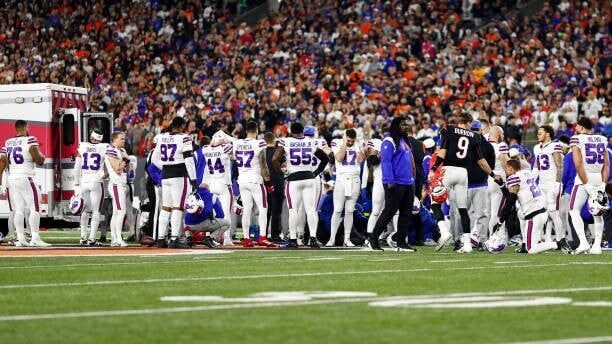 Ambulance comes out for Bills' Damar Hamlin, trainer conducts CPR