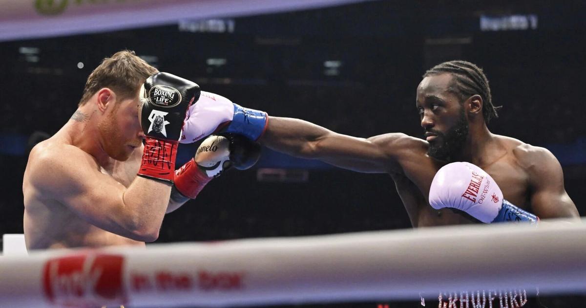Terence 'Bud' Crawford beats Canelo Alvarez, makes boxing history as ...