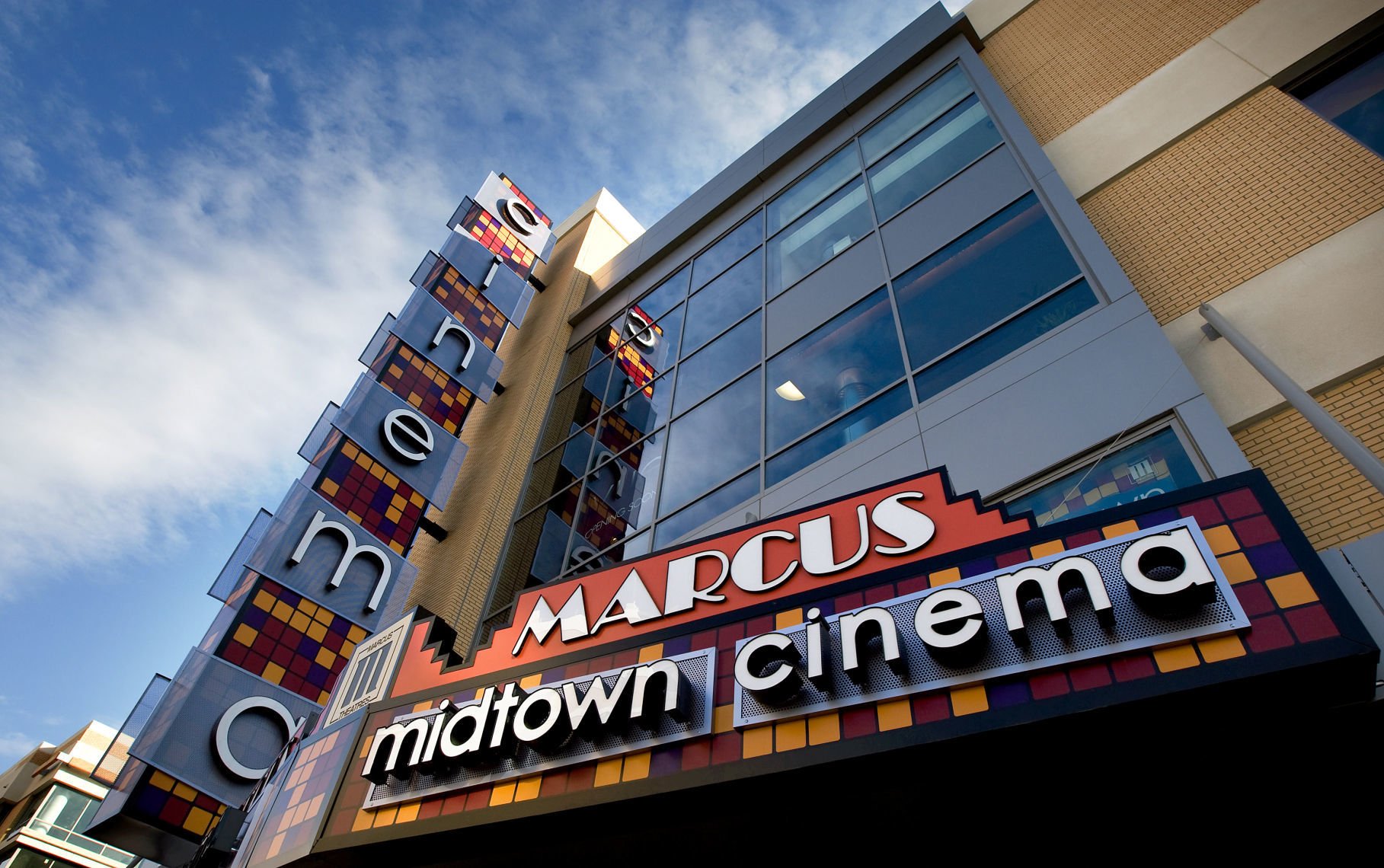 marcus theater in arnold