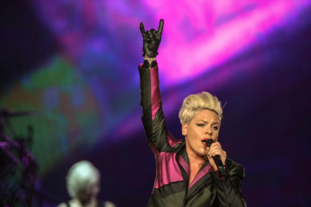 Review Pink's Omaha concert might be the best pop show