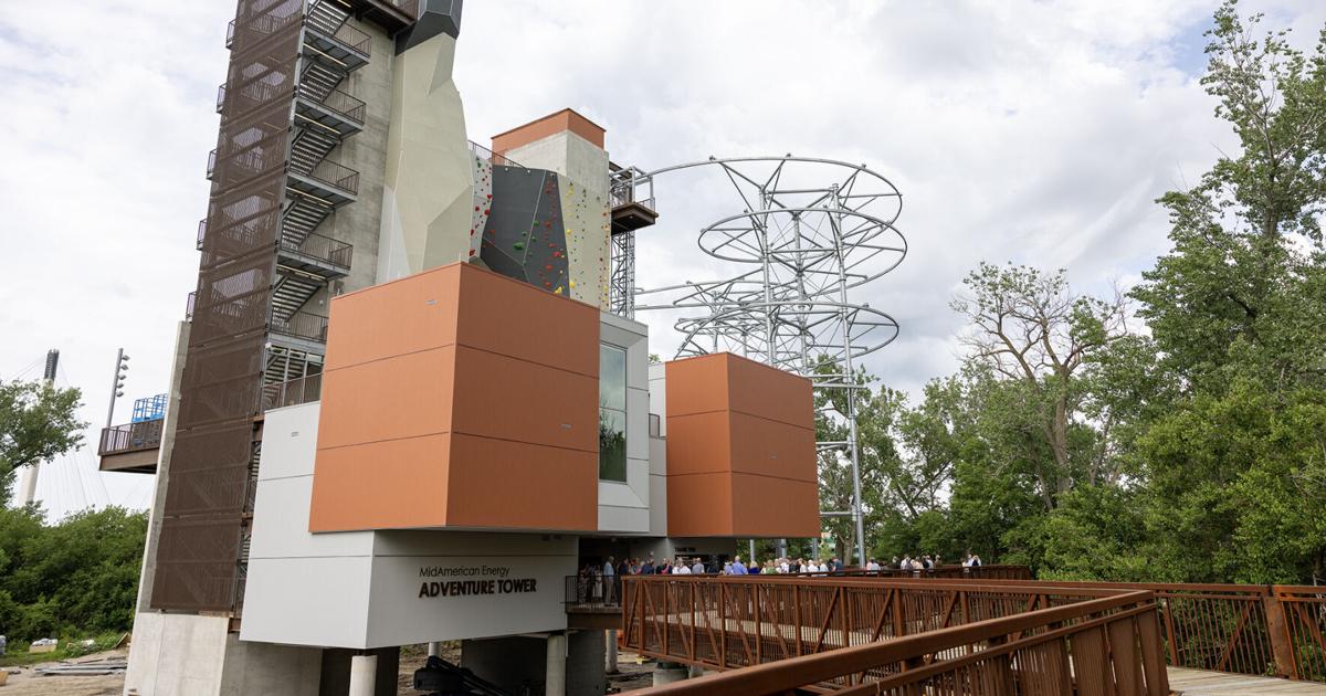 What's that tower on Council Bluffs' riverfront? Donors, media tour ...