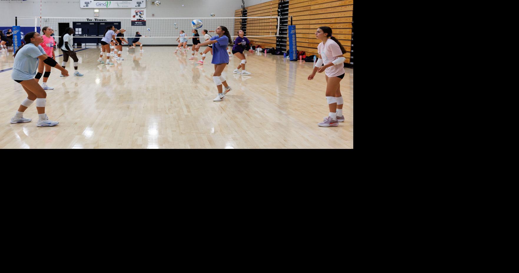 Photos: Papillion-La Vista South volleyball hosts first practice of the 2026 season