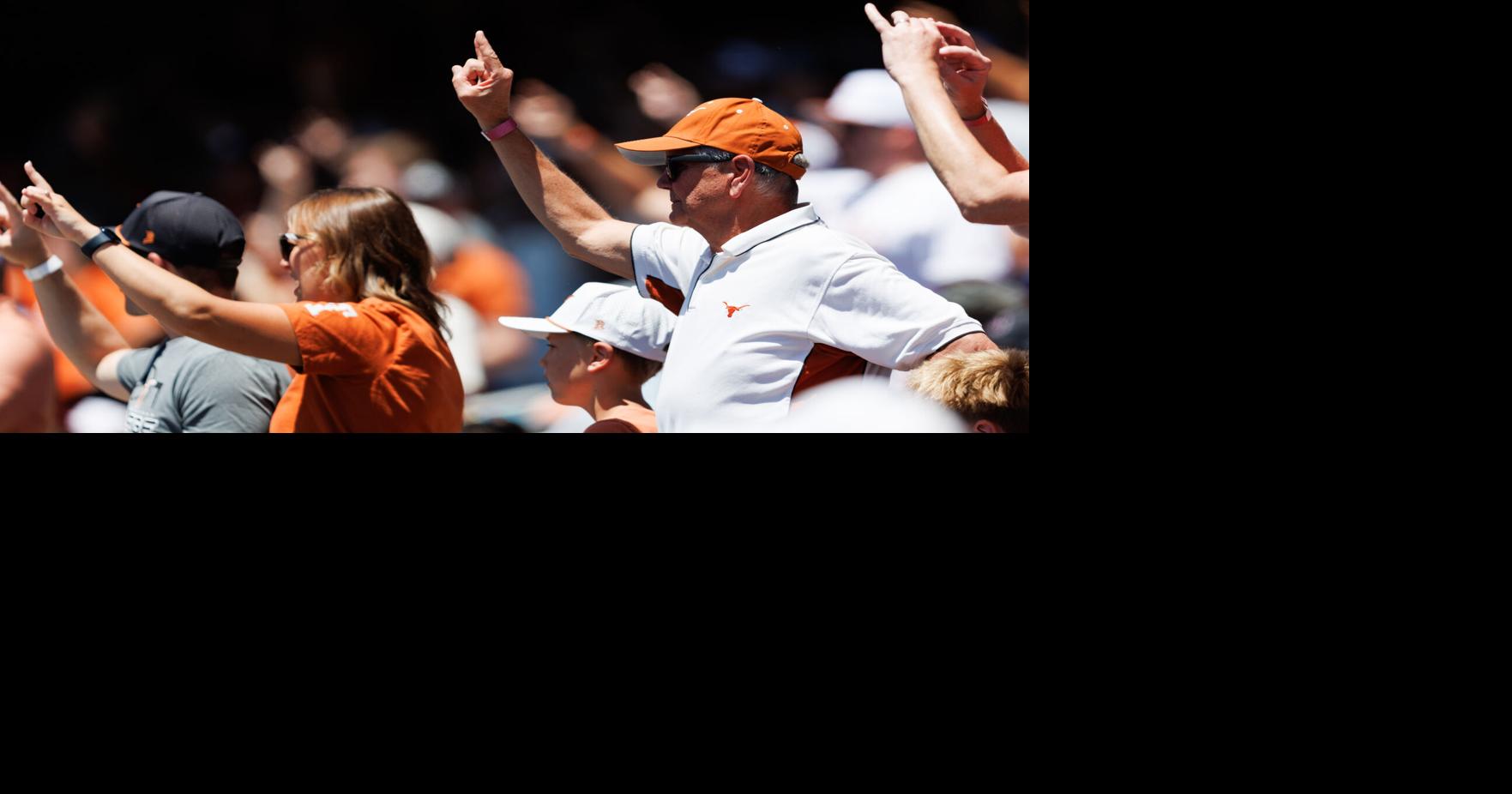 Photos: Alabama takes on Texas in the 2026 College World Series