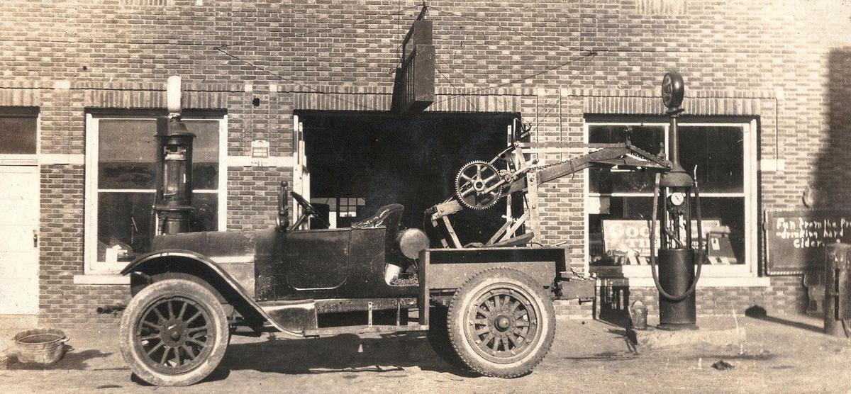 Old Elkhorn gas station renovated into space for artists is a family's