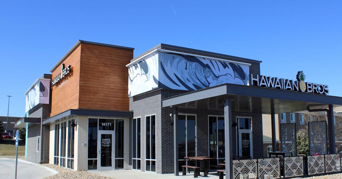 Hawaiian Bros Island Grill brings a slice of paradise to the Midwest