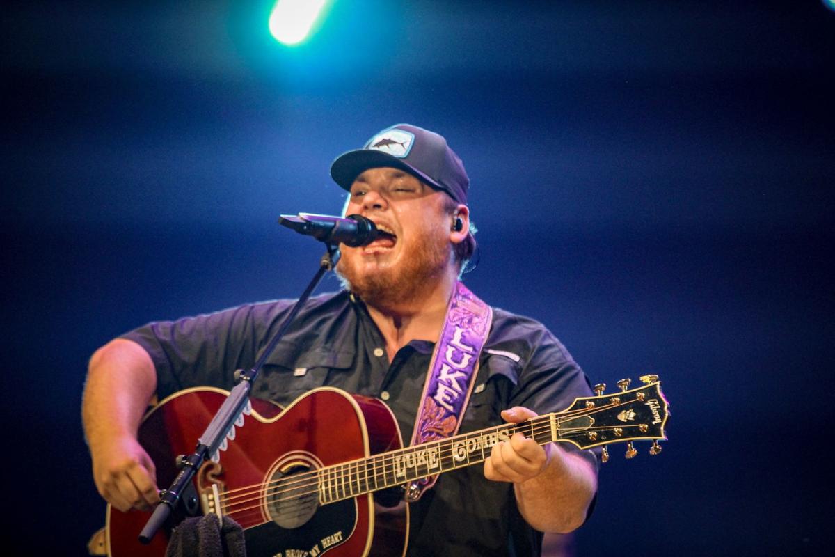 Review Does Luke Combs Live Up To The Hype We Found Out At His Omaha Show Music Omaha Com