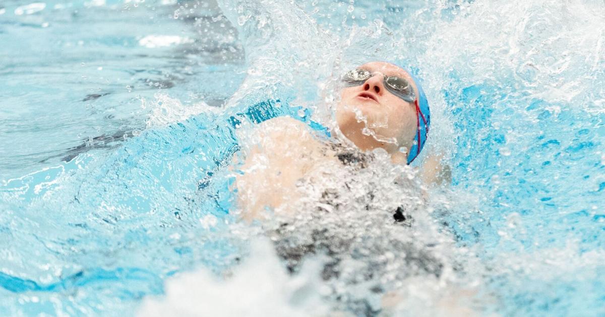 Landesmeisterschaften im Schwimmen der Mädchen: Elkhorn, Omaha Marian und ...