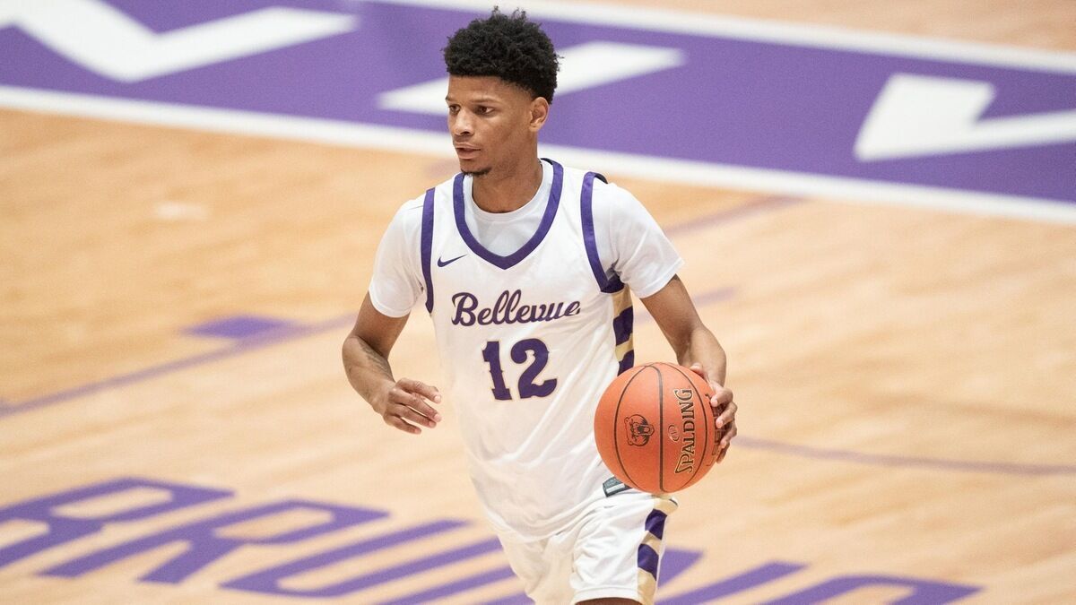 Lights knock out BU in Frontier quarterfinal, 83-74