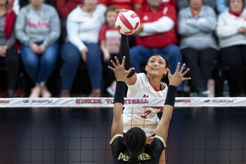 Nebraska volleyball's Kenzie Knuckles suffers seasonending injury