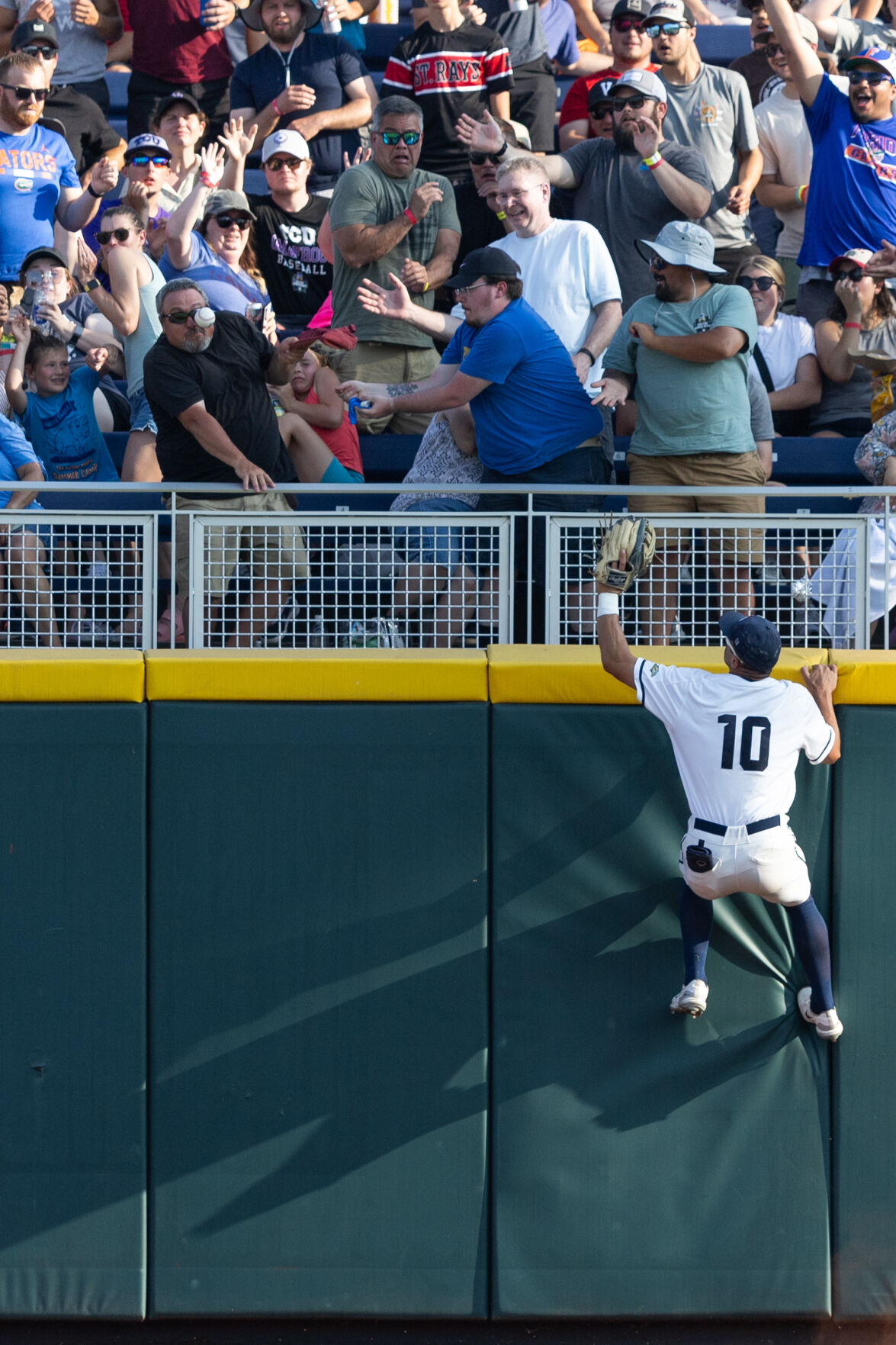 Omaha bound as Rivera and Florida Gators reach College World Series