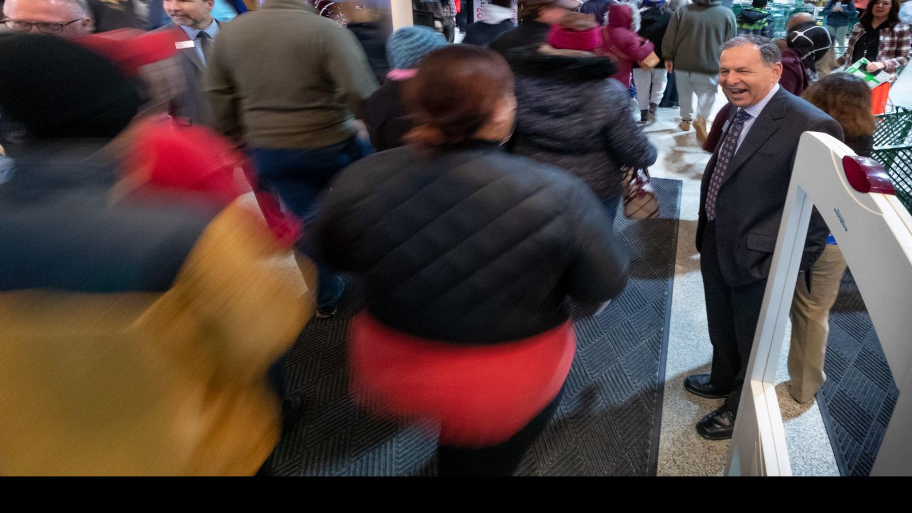 Omaha Shoppers On Your Marks Start Your Black Friday Game Plan Now Sponsored Features Omaha Com