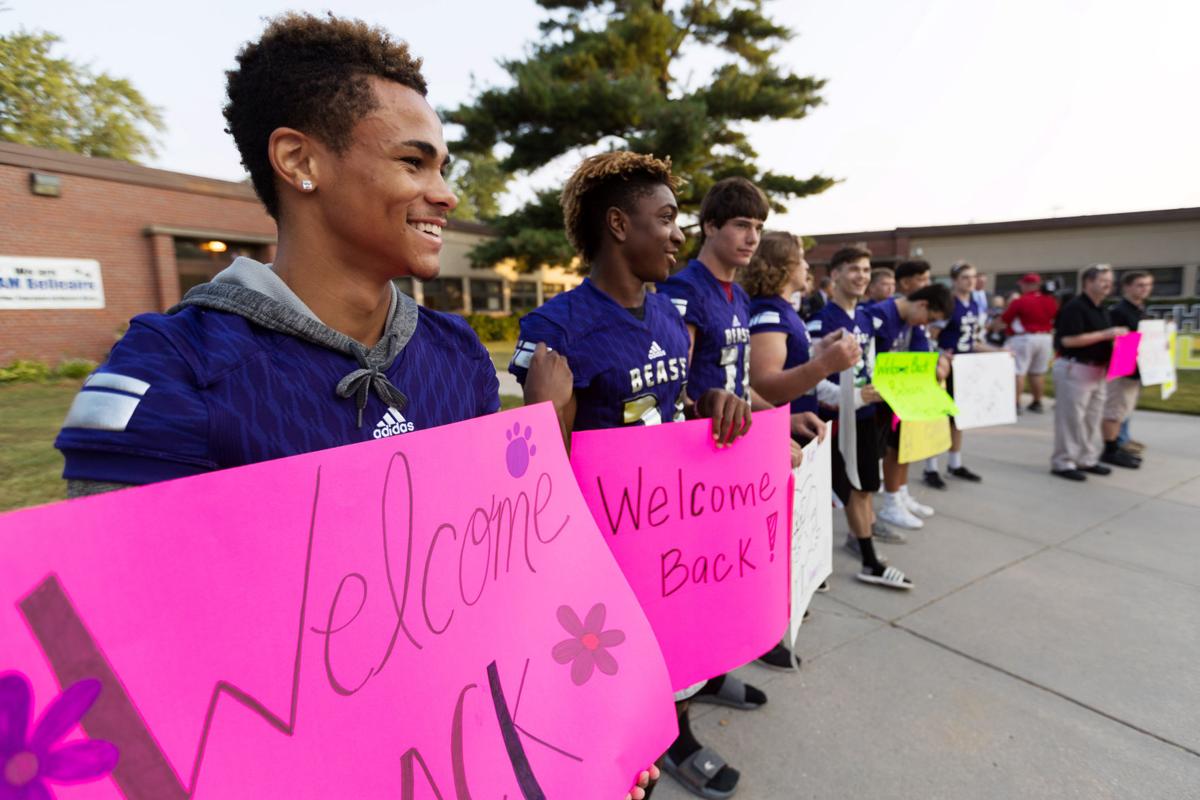Highfives students back at Bellevue elementary school