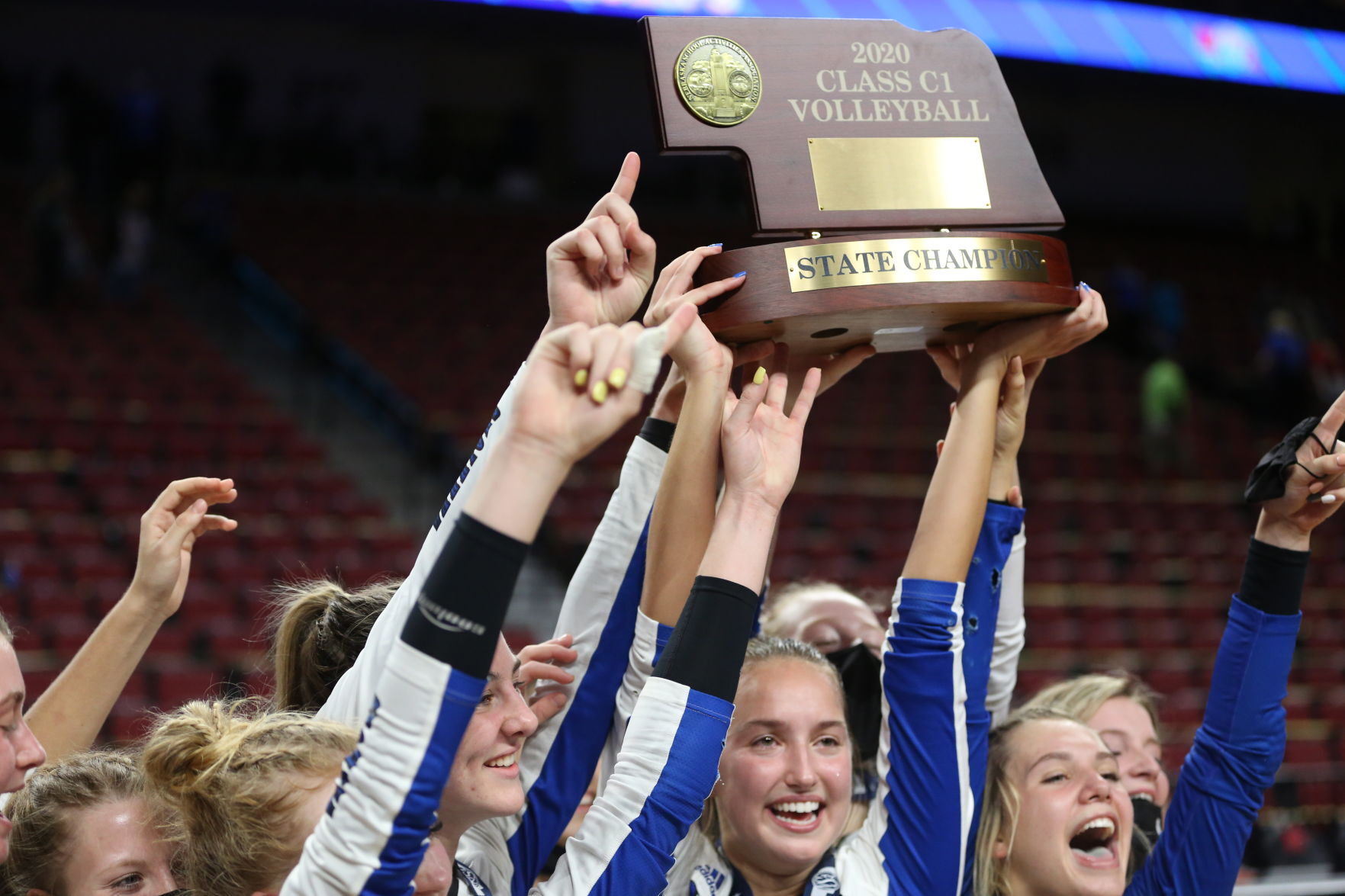 Six Teams Crowned Champions At Nebraska High School State Volleyball ...