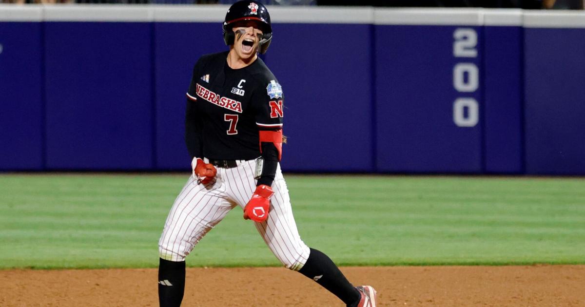 Just: An einem Abend voller Magie im Softball der Nebraska Cornhuskers ...