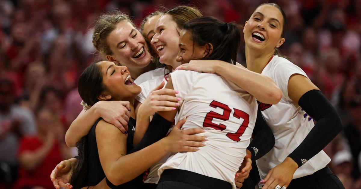 No. 3 Nebraska volleyball rolls Long Beach State — next up, No. 5 Stanford