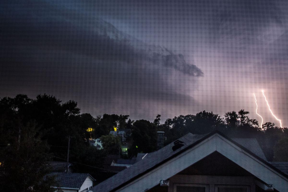 Severe thunderstorm blows through Omaha; some streets flood Weather