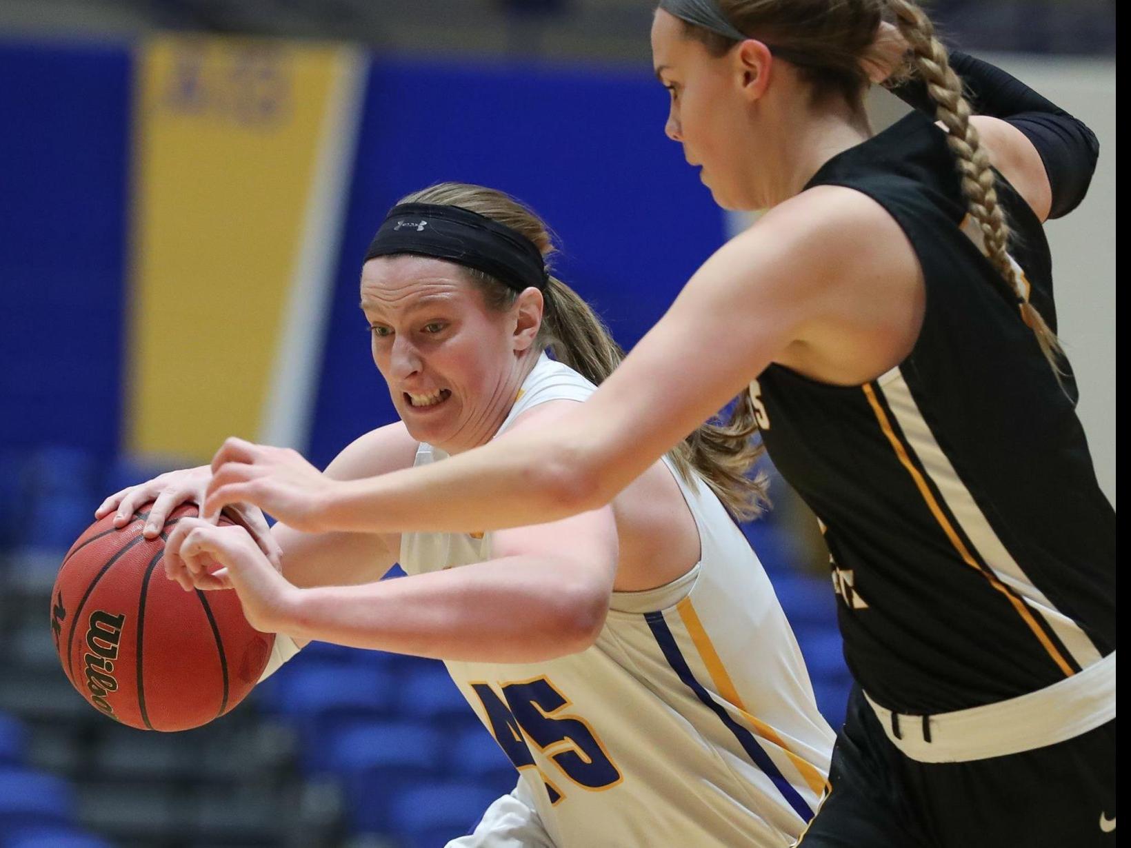 Unk S Young Women S Basketball Team Credits 19 2 Record To A Year