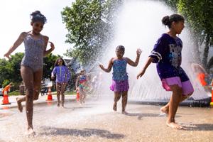060326-owh-new-hydrants-jc-9.JPG