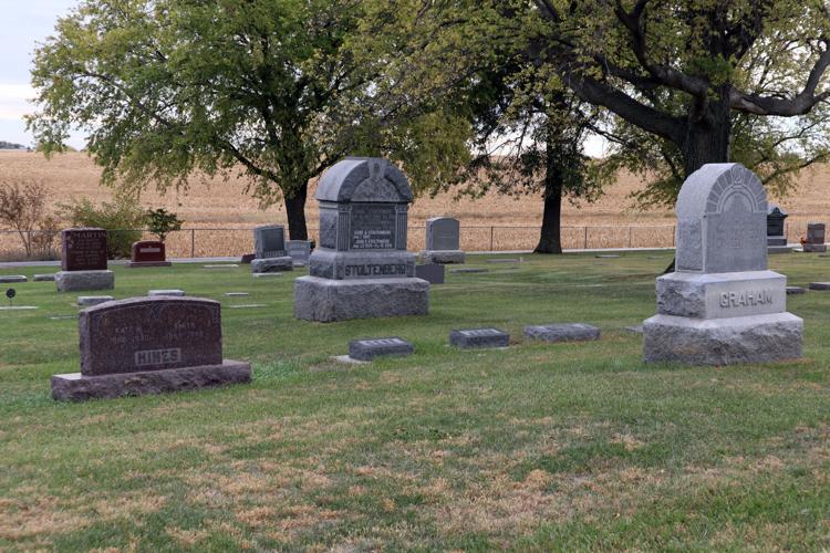 110922-pt-news-fairview-cemetery-p4.JPG