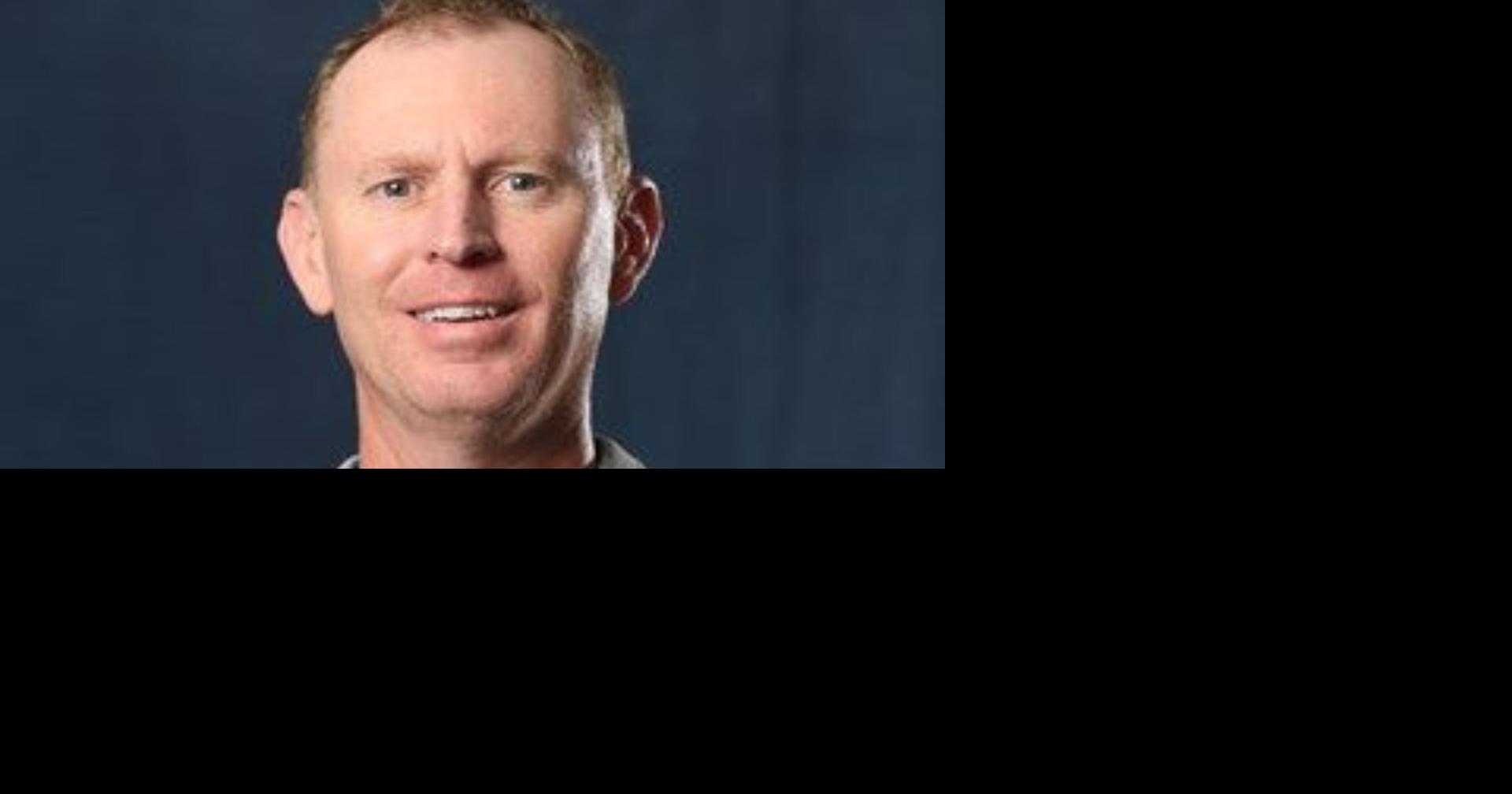 Creighton tennis coach Tom Lilly steps down from men's position, will continue leading women's team