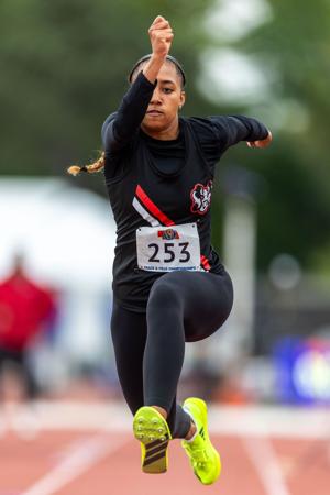 052126-owh-spo-hstrack-cm-10