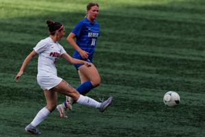 051126-owh-spo-girlsclassa3-nf-04.JPG