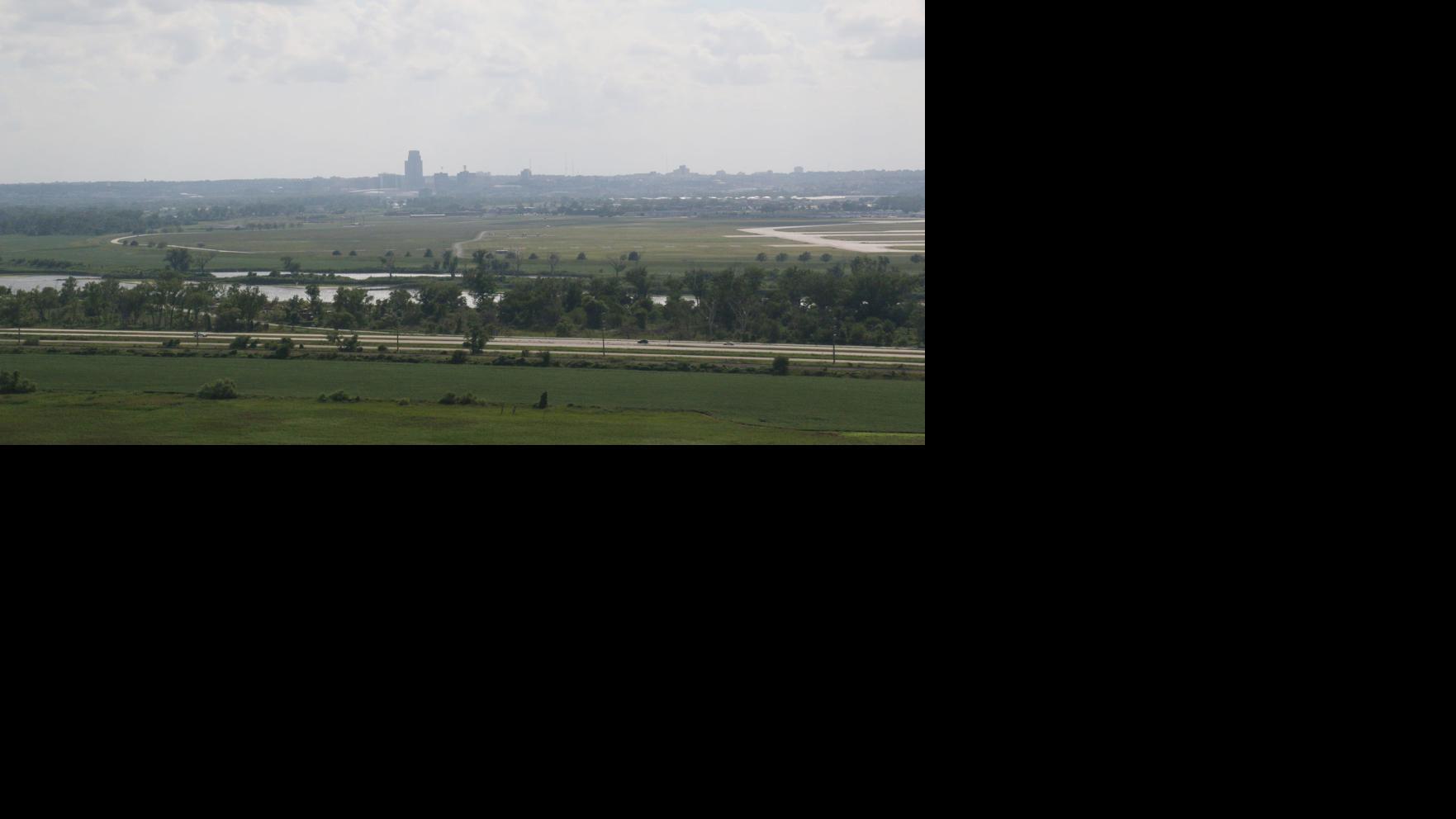 2 Watch Airplanes Omaha Com