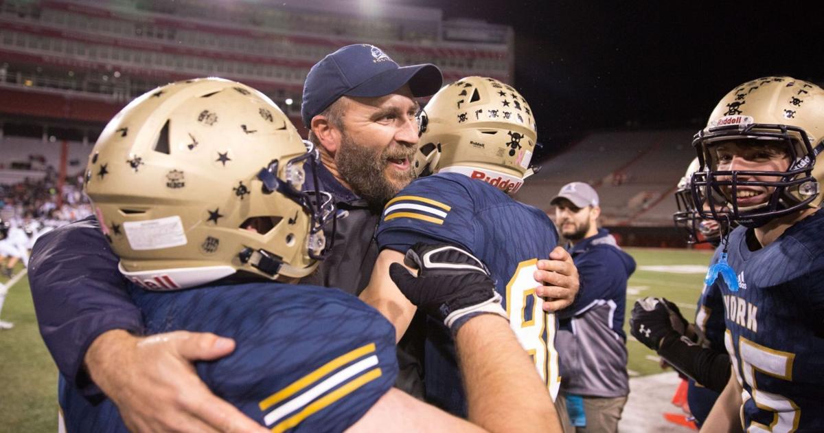 York football coach Glen Snodgrass stepping down after 14 seasons