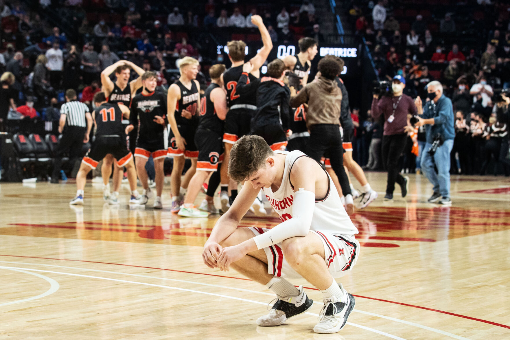 Class B Behind Kaden Glynn s 3 to force overtime Beatrice