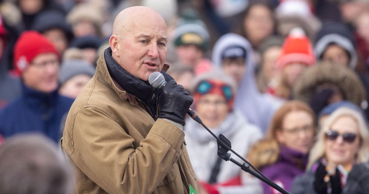 Senator Pete Ricketts: Trump sicherte die Grenze und brachte ...