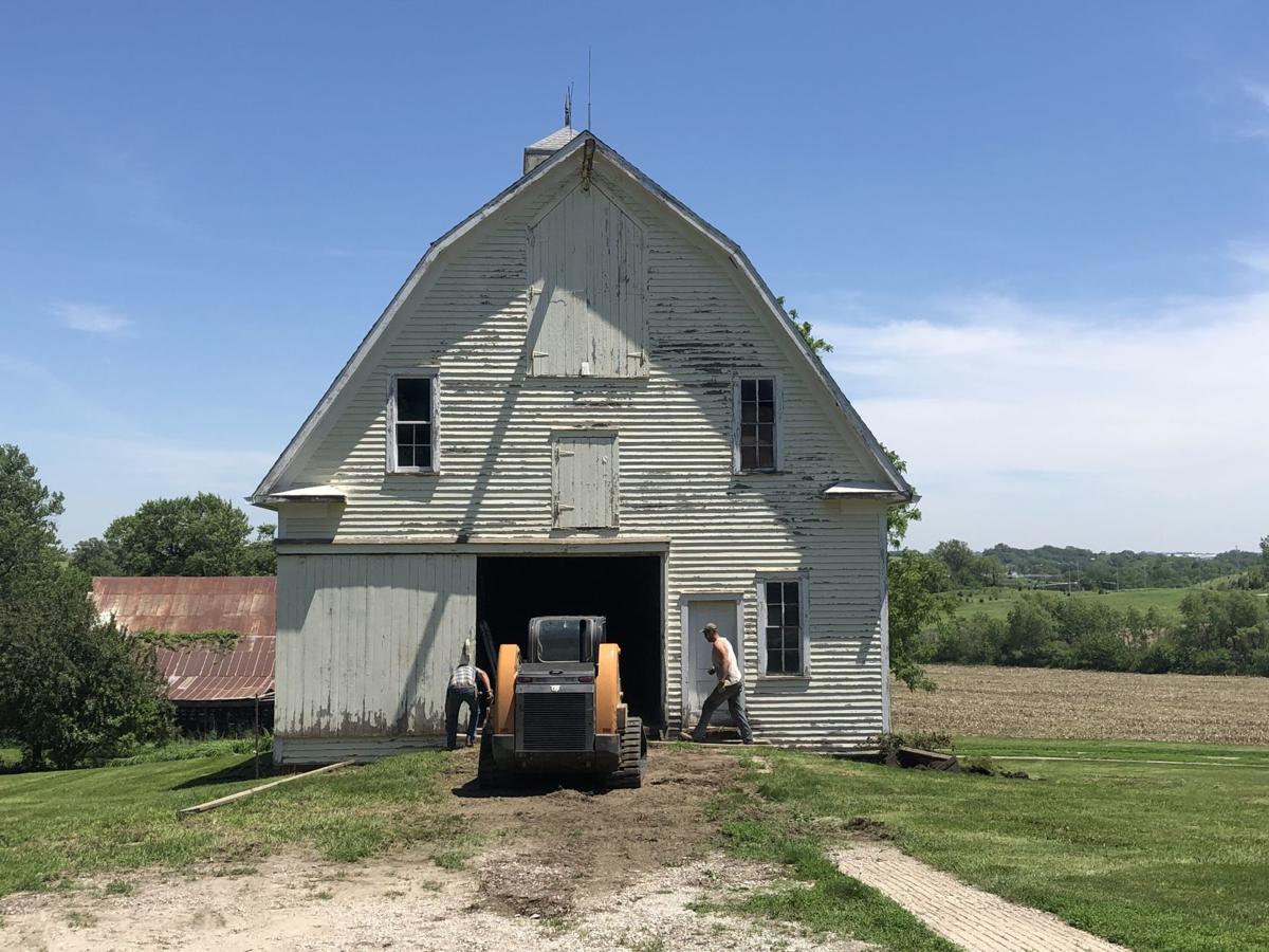 120 Year Old Barn Moving To Skinny Bones Pumpkin Patch Near Blair Local News Omahacom